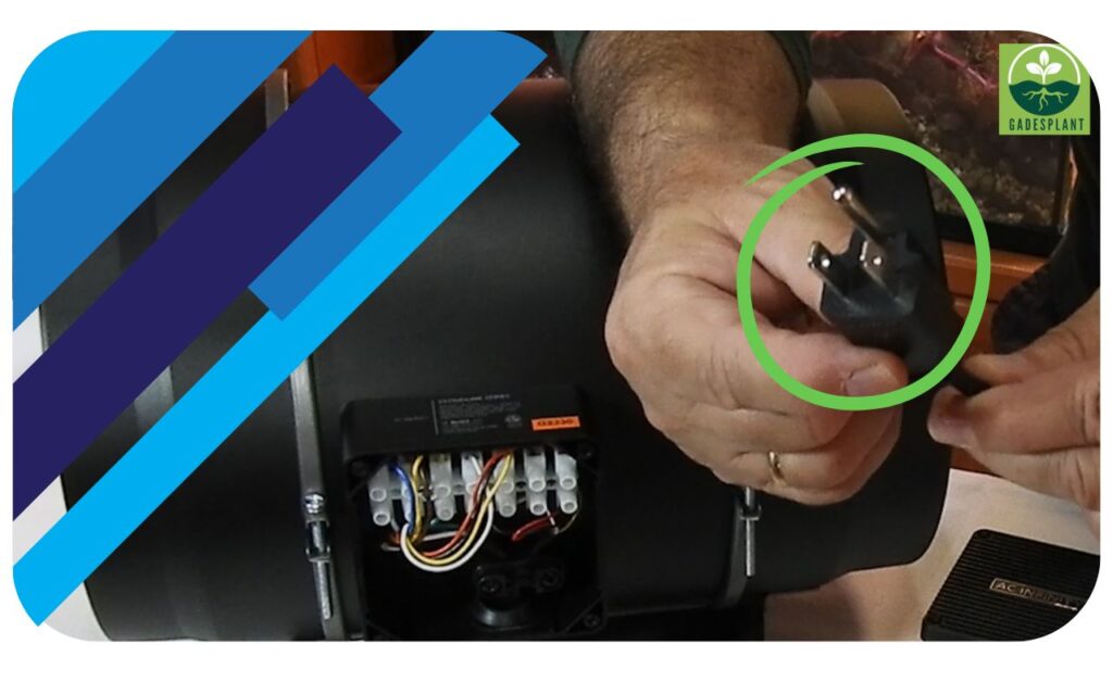 Unboxing AC INFINITY CloudLine T8 Pro - www.gadesplant.com - Orquídeas y Terrarios Plantados.
